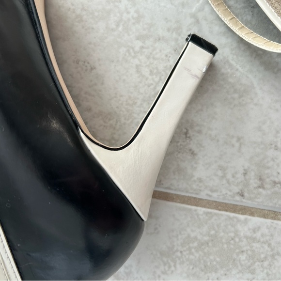 Vintage Enzo Angiolini Black with White Heels - Picture 8 of 12